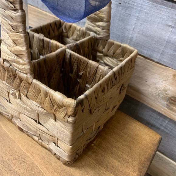 Rustic Woven Wicker Kitchen Utensil Caddy - Picture 3 of 8